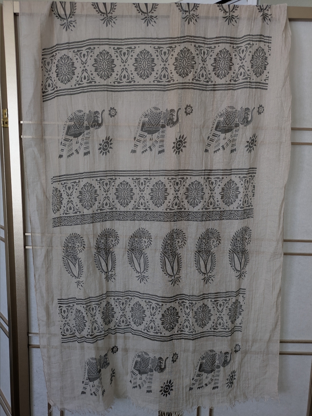 Elephant Scarf - Picture 2 of 4